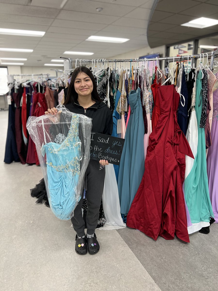 WEGO Boutique was once again a success! We were so happy to provide students with dresses, suit coats, pants, & accessories to wear to their upcoming prom! If you were unable to attend, please reach out to Mrs. Hensley to come browse our selection of formal wear & accessories!