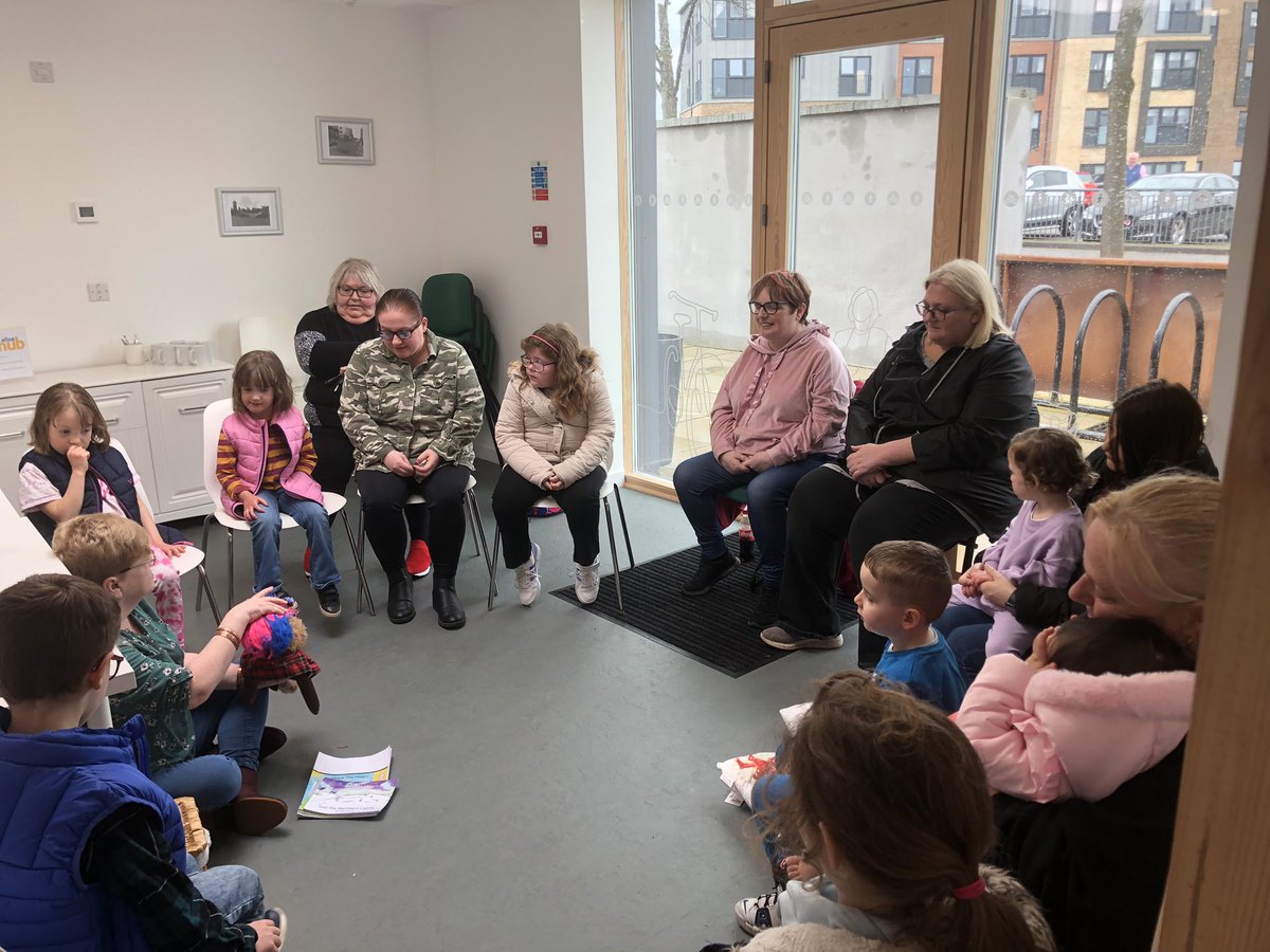 Great to promote local storywriter Agnes Neeson and her creation Hewie the Haggis @AlloaHub today with local children! @clacksCTSI @AlloaFirst