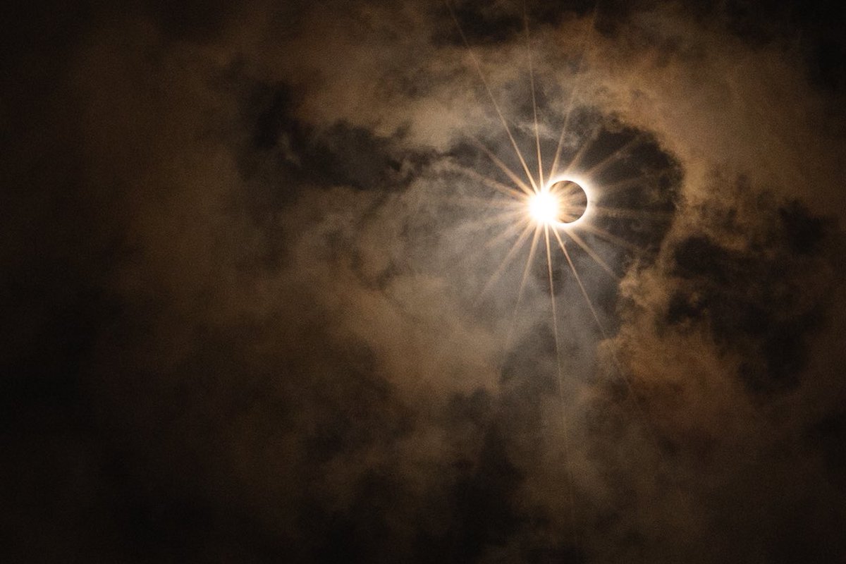 UfretLab tweet media