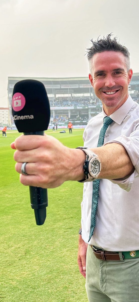 @KP24 @SadiqKhan Here’s Kevin in India … same ring … but alas he didn’t announce it as plastic 😐