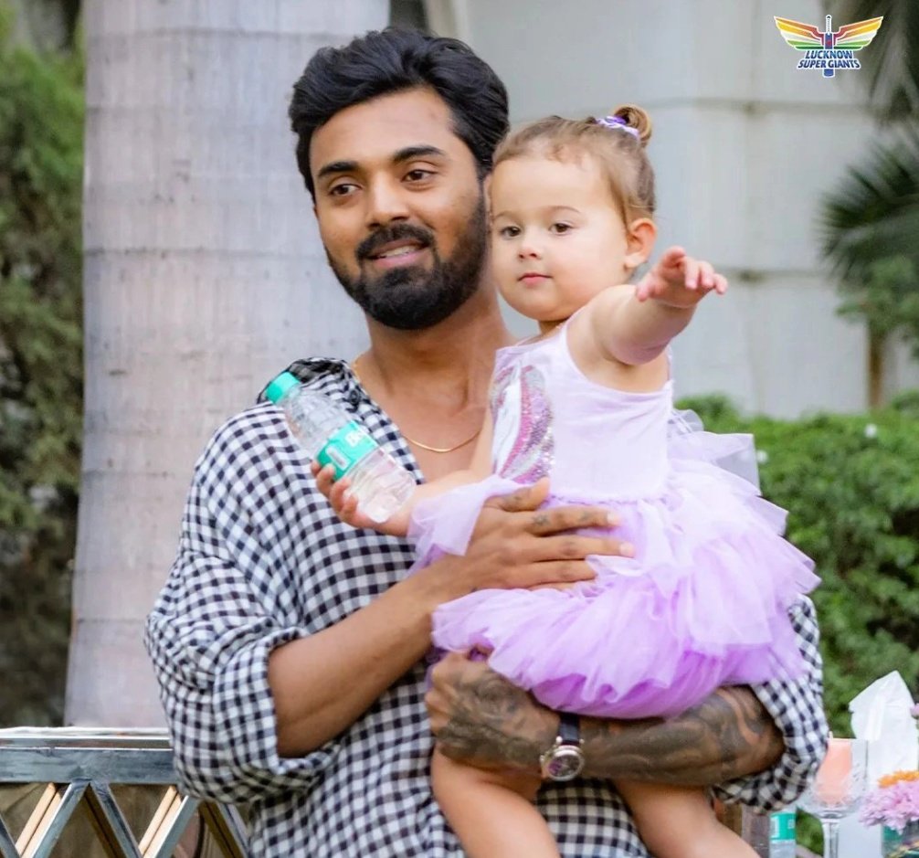 How fast the night changes - KL Rahul with Quinton De Kock's daughter! 💗

2022                                   2024