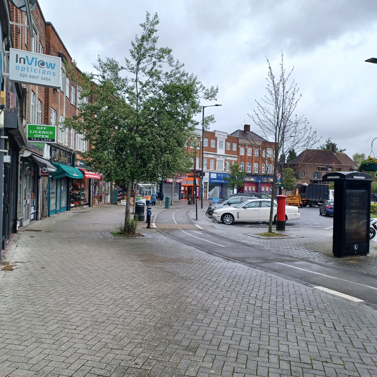 Officers are currently conducting hi-vis reassurance patrols at Belmont Circle, in light of recent events #MyLocalMet