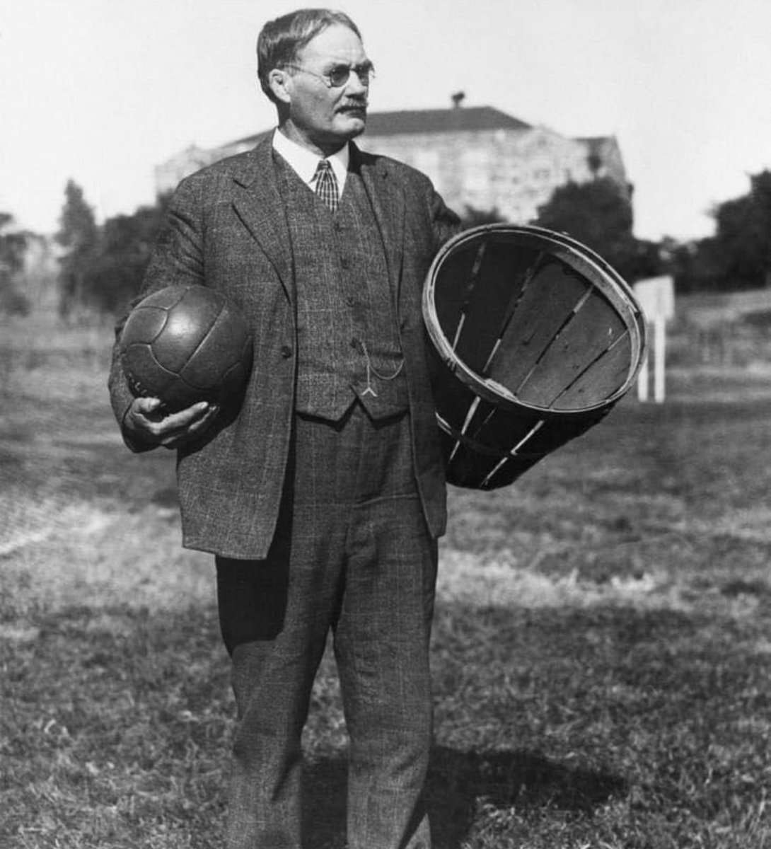 Congratulations to the #UConn #Huskies on a great #MarchMaddness victory!  130 years ago Dr James Naismith invented #basketball in #springfieldma - the game has come a long way.  Fun to play &amp; watch!  #naismithhalloffame #basketball #basketballhalloffame