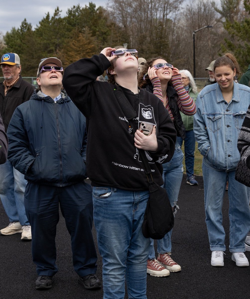 #UWSP students and staff were joined by Stevens Point community members to enjoy the partial solar eclipse yesterday! 🌑🌞😎