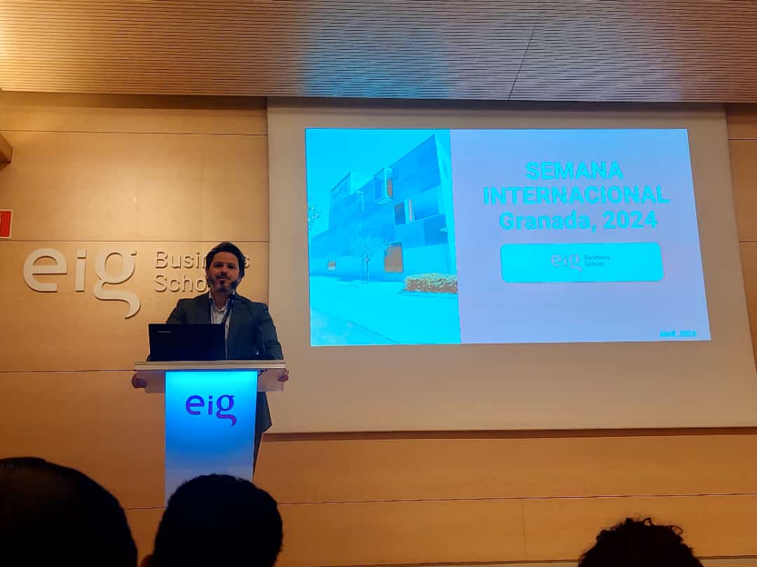 uceipa_'s tweet image. #España2024 | Inició la Semana Internacional de Especializaciones España 2024, en la que 8 estudiantes de especializaciones de CEIPA viajaron a Europa, para reflexionar sobre los conceptos e implicaciones de la inteligencia artificial en múltiples contextos. 
¡Éxitos! 👏🏻