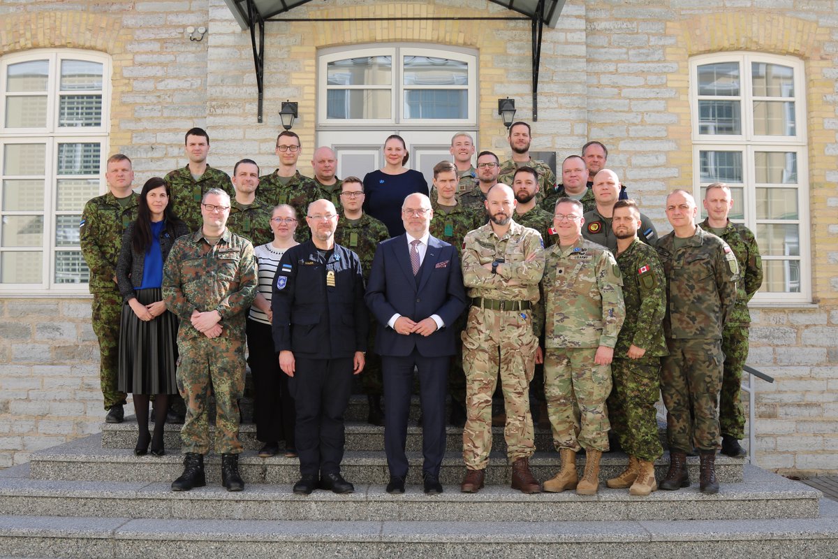 Good officers talk tactics, expert officers talk logistics. At @NATO's @nfiuestonia discussed NATO regional defence plans and reinforcement. #NFIU in Tallinn, with officers from 8 #NATO member countries, exemplifies our strong alliance.