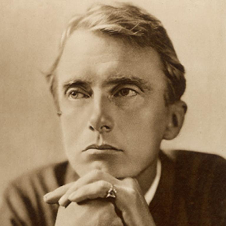 Edward Thomas was killed OTD 1917. Although regarded by many as a poet, he only started writing poetry at the age of 36.  By that time, he had already been a prolific critic, biographer, nature writer & travel writer. Thomas had enlisted in the Artists Rifles on 19th July 1915.