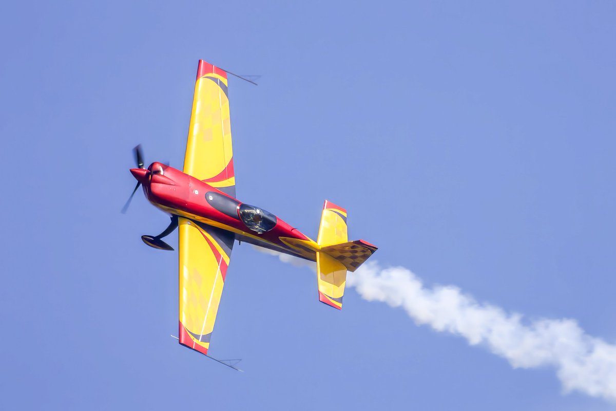 Something extra ;) This Extra330 took flight for a show a BAFDays at Kleine-Brogel last year #kleinebrogel #Belgium #airshow