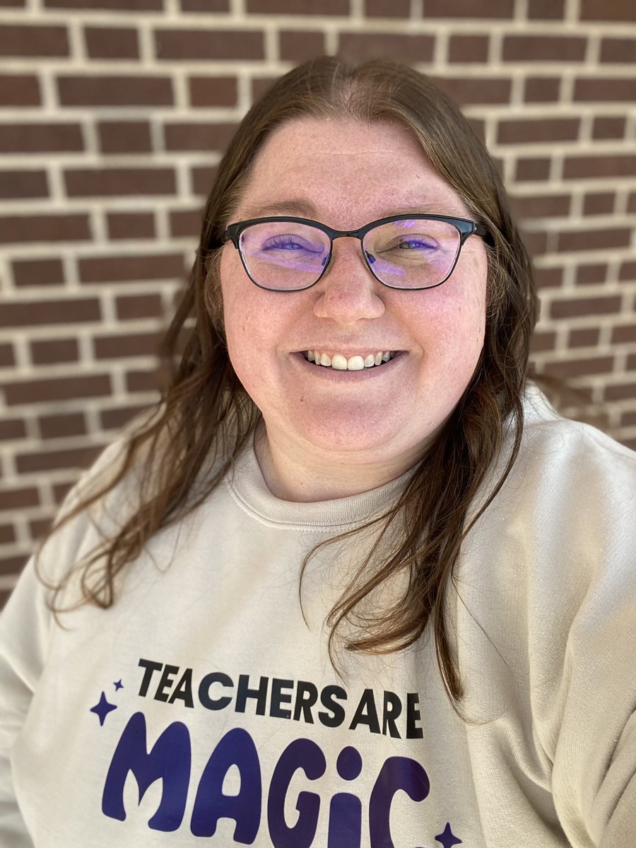 Tech_SideofRice's tweet image. #TechTshirtTuesday is @magicschoolai - one of my fav #edtechtools! What are tech shirt are you wearing today fellow #EduGuardians? @EduGuardian5