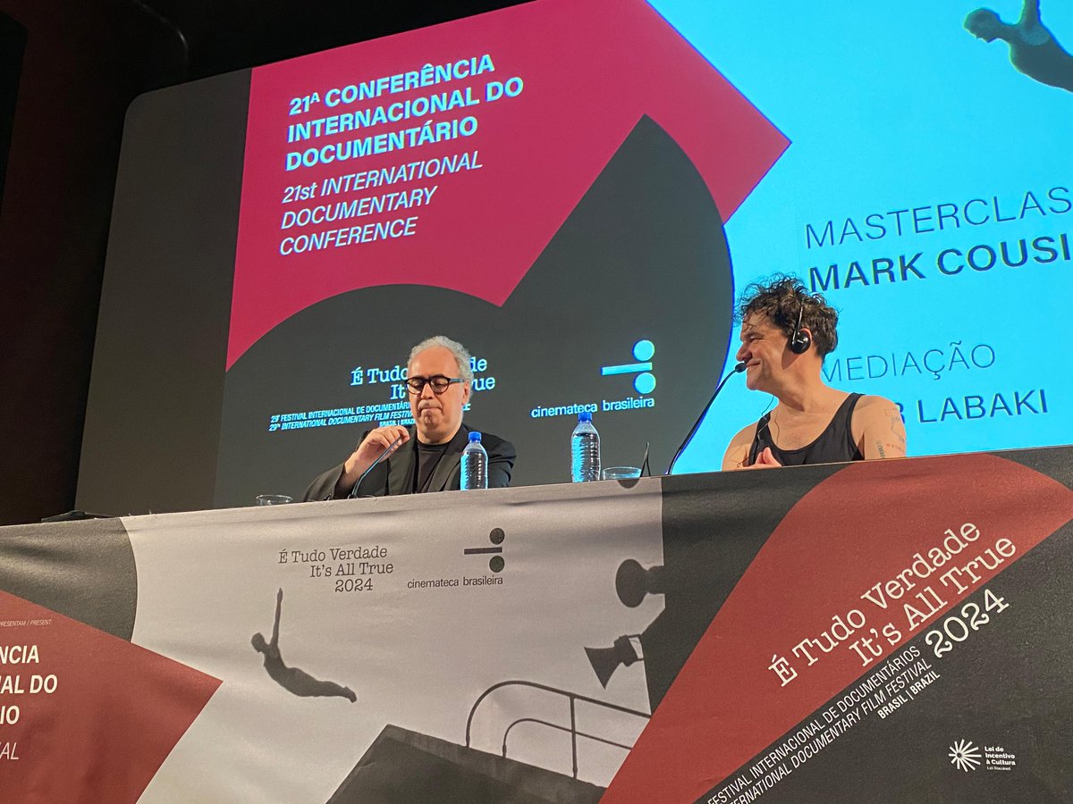 etudoverdade's tweet photo. Agora: Masterclass Mark Cousins, com mediação de @amirlabaki aqui na @cinematecabr, em São Paulo. cc @markcousinsfilm
#etudoverdade2024 #etudoverdade #cinemadocumental #festivalinternacionaldedocumentarios #cinema #documentario #markcousins https://t.co/riCgzZGyyN