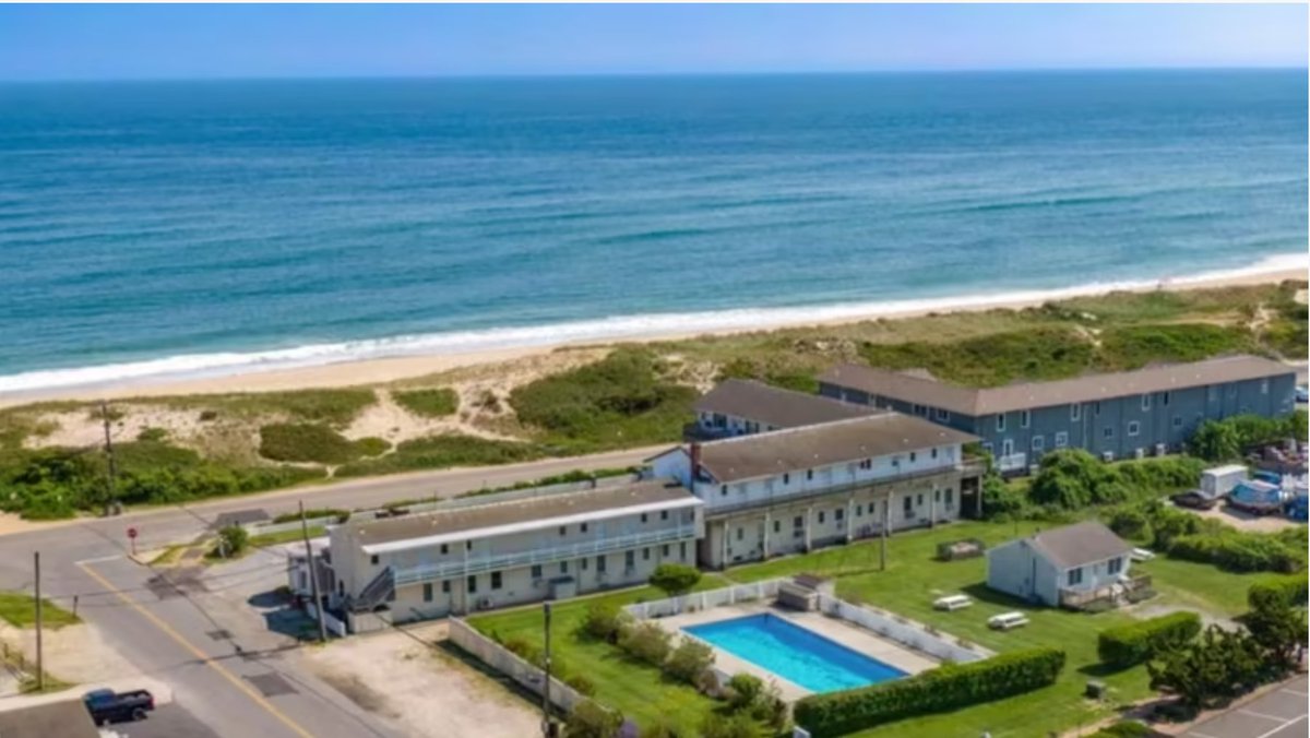 Montauk's Sands Motel, listed at $28M, purchased by hospitality group: newsday.com/business/monta… by @Victor_Ocasio