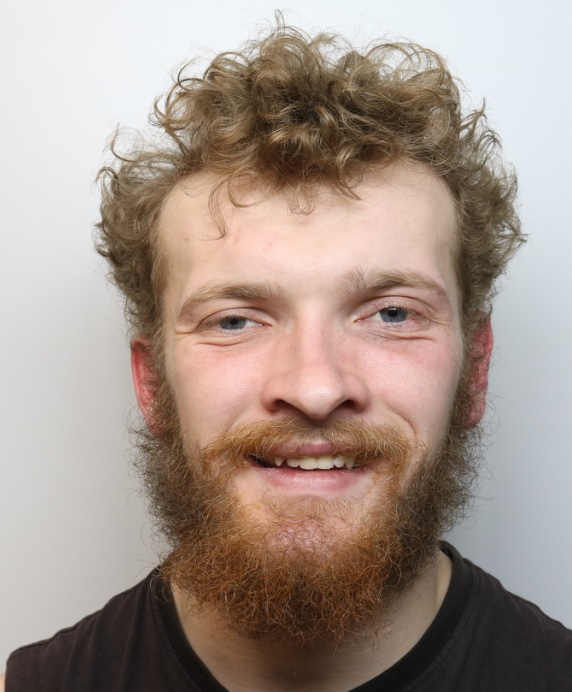 A man who held a Tesco staff member at knife point has been jailed for seven years. Bradley Stacey appeared at court today after pleading guilty to robbery, possession of a bladed article, two counts of criminal damage and s4A public order. More: orlo.uk/V069v