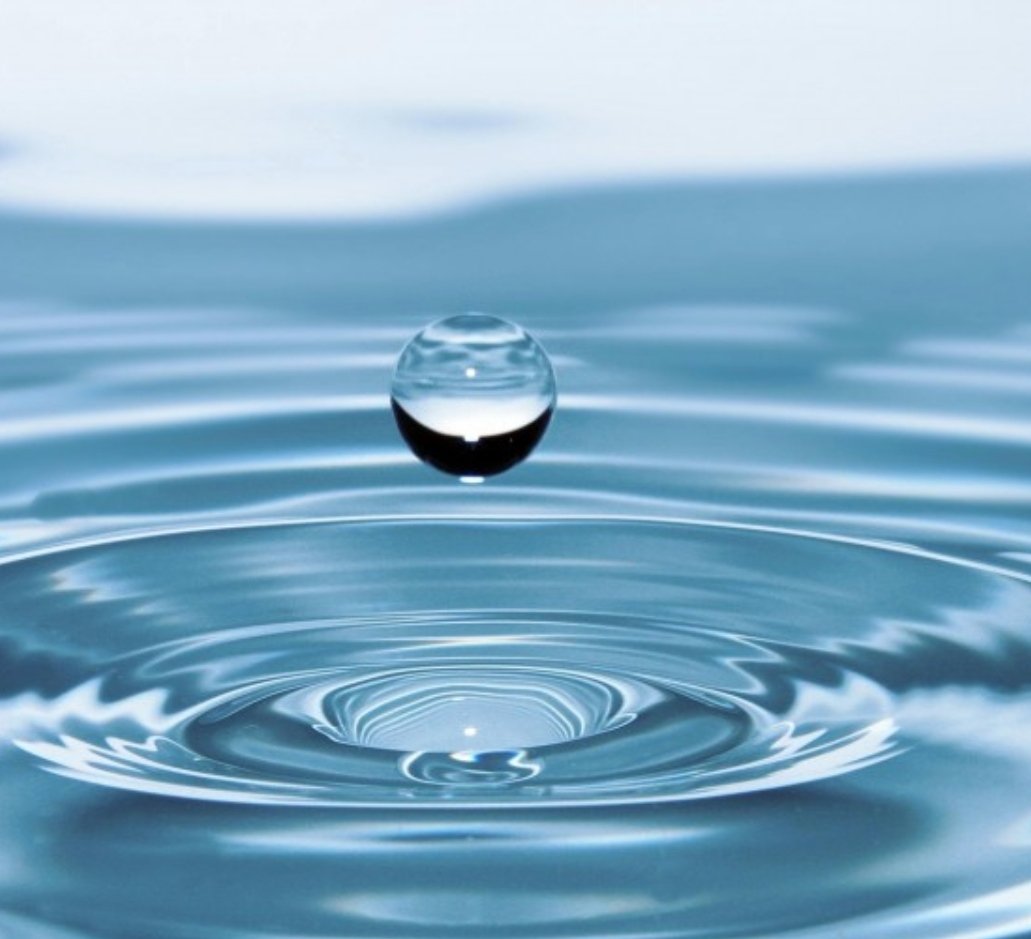 #SOSTENIBILIDAD | FIAB pide al Gobierno que permita el uso de agua reutilizada en la industria de alimentación Una medida similar aprobada en Francia permitirá ahorros en la industria agroalimentaria del orden del 20 al 25 % de la extracción de agua 👉tinyurl.com/hv6a7ax4