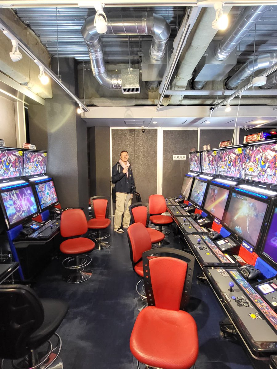 zackgrd's tweet image. Japan day 1 - Akihabara/Ueno 👾🌸