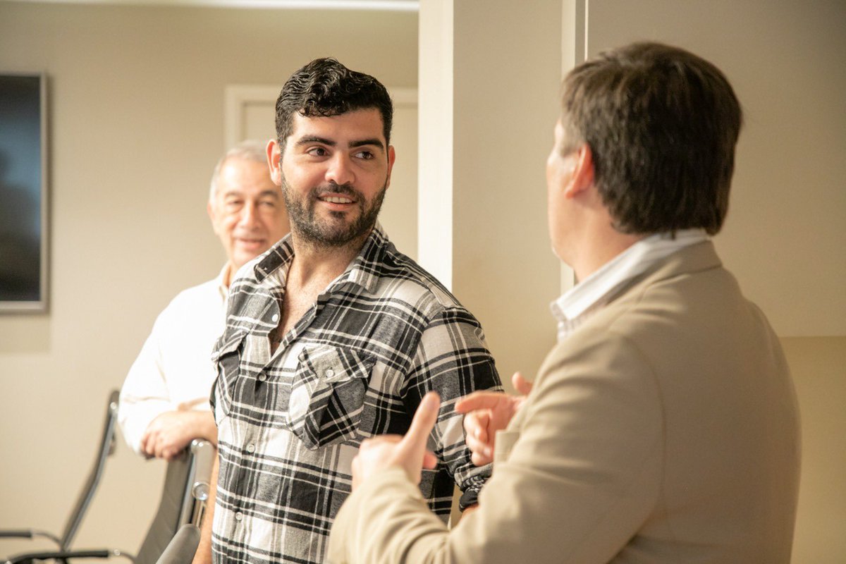 PMacchiarola's tweet photo. Como antiguo Preceptor y Director de Estudios de Bruno en el Colegio San Juan El Precursor, es un placer reencontrarme con él y ver el #esfuerzo y #optimismo que destina a su emprendimiento. https://t.co/LlDFvA5QbM