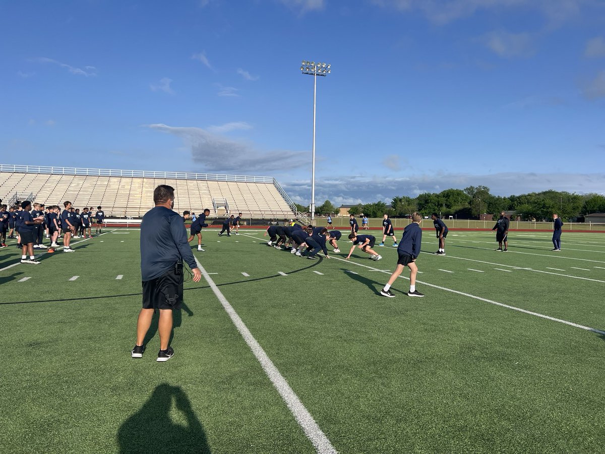 Beautiful morning for some JH football!! #FutureDUBeast ⚔️ 🏈