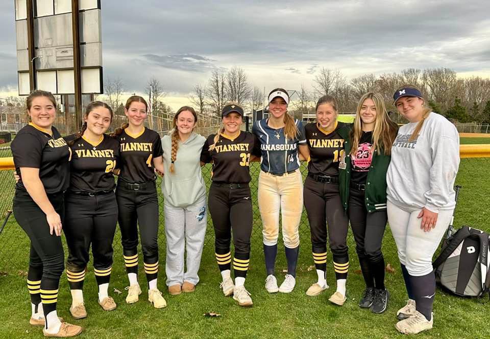 This is what the definition of FAMILY is. Not only do they play against each other, but their other teammates come to watch them play after their very own practices or game. #family #oneteam @ALLNJSoftball
