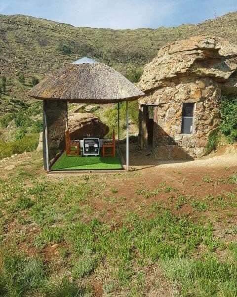 Beautiful scenery as you peruse through Poeye Park in Thabana-Nts'onyane in Nazareth. Visit the park for all leisure excursions or chill outs. #VisitLesotho #VisitPoeyePark #KeLapeng