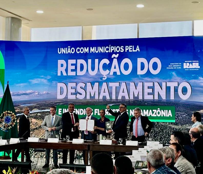 Very important conference on🌳deforestation with Minister @MarinaSilva. Great initiative from President @LulaOficial - it is key to address this as a crucial issue for EU-Mercosur relations & climate action. The #EESC is also gearing up to provide an opinion on this key topic.