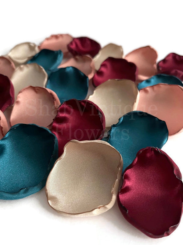 Add a touch of elegance to your wedding with our mix of maroon, rose gold, teal, and champagne flower petals! Perfect for boho-chic aisle decor,… dlvr.it/T5GxZv #weddingflowers #centerpieces #handmade #onlineshopping #partydecor #groomtobe #bridetobe2025 #bridetobe2024