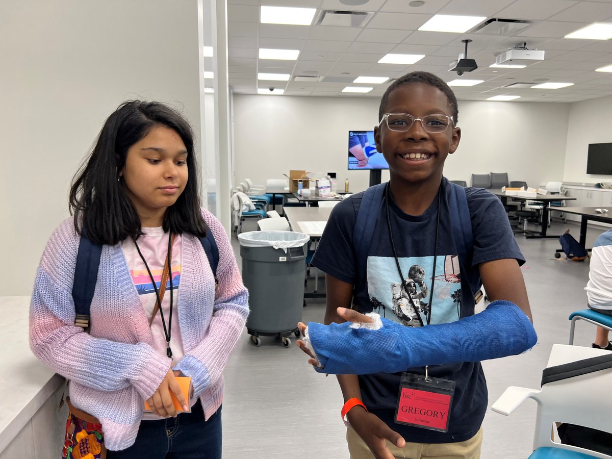 Looking for a Summer Camp? Look no further as we are excited to host “Latinos en Medicina”. The free camp is for kids from 9-11 years old from June 10-14. They will learn from students across @UNTHSC who will create a fun, interactive atmosphere for kids. Register today!