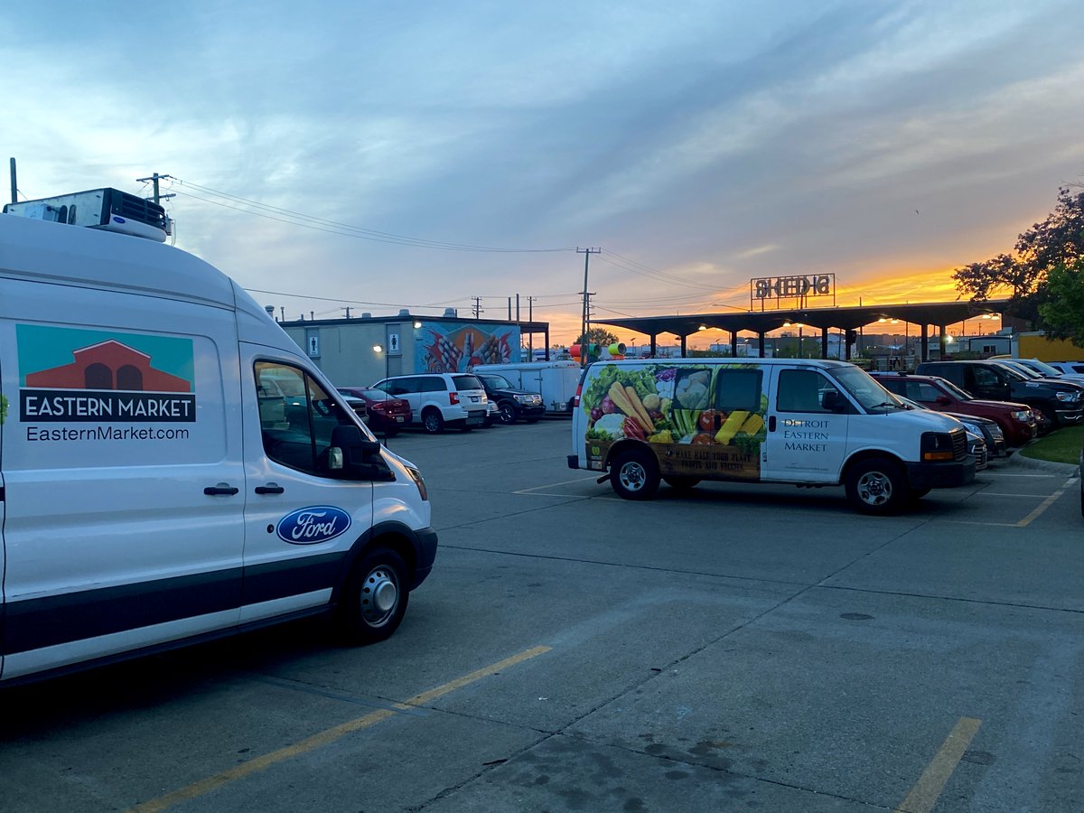 We're Hiring! Eastern Market is looking to hire a full-time, Facilities Supervisor who will spend most of their time directly assessing the facility, coordinating, and overseeing staff, and repairing the facility. View full job description and apply at bit.ly/48YjT0Y