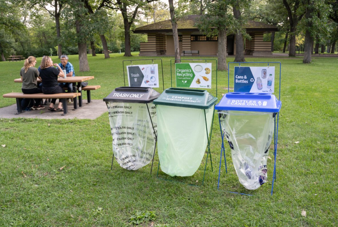 Reserve free recycling and organics containers for your next @cityofsaintpaul low waste event. Tips: -Use reusable or compostable dishware -Take leftover food scraps to an organics drop-off site Learn more or reserve containers at stpaul.gov/eventrecycling.