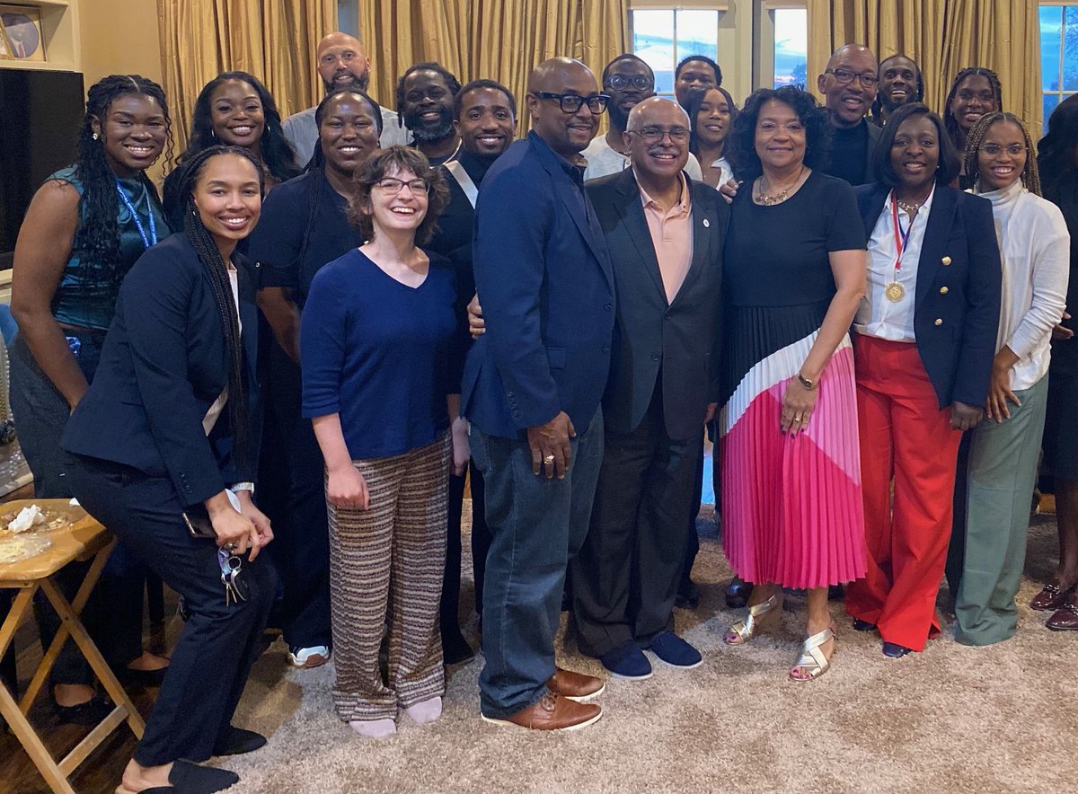 In partnership the #NationalMedicalAssociation and The Cobb Institute proudly sponsored a reception at the Annual Convention of the Student National Medical Association (SNMA)! The event was a fantastic opportunity for collaboration, and celebration! #DiversityInMedicine