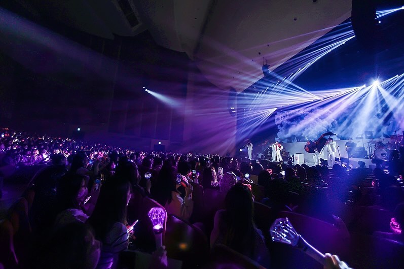 2pmalways's tweet photo. RT @Jun2daKAY
#1000thPerformance
#LunchDinnerShow
#100SongsConcert
#EternalIdol
π€πΌ
https://t.co/9ML4ADyavx https://t.co/B4JdTfD7vO