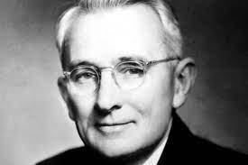 #PublicSpeaking Quotes and tips from Dale Carnegie 
“A talk is a voyage. It must be charted. The speaker who starts nowhere, usually gets there.” #Fear