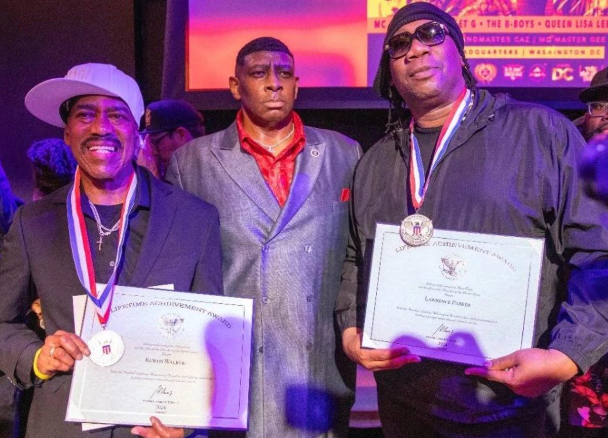 KRS-One and Kurtis Blow received the Presidential Lifetime Achievement Award at the National Hip Hop Museum Induction Ceremony last week. President Biden honored the rap legends with the awards in Washington, DC during a special ceremony. @IAmKRSOne @KurtisBlow1