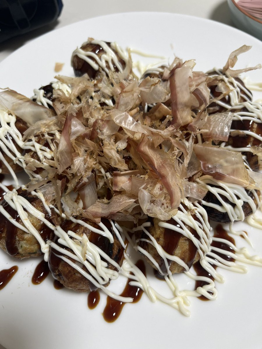 으헤헿 오늘의 야식은 타코야끼 만들어먹기😆