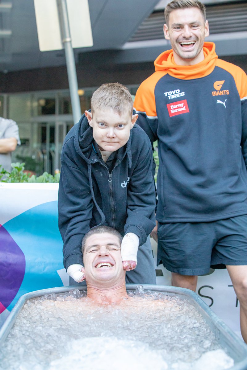 Lots of positive vibes coming from EBRP Australia!!! The @GWSGIANTS stopped by the #PlungeforEB before battling out to remain undefeated this season.🦋💪👏💥