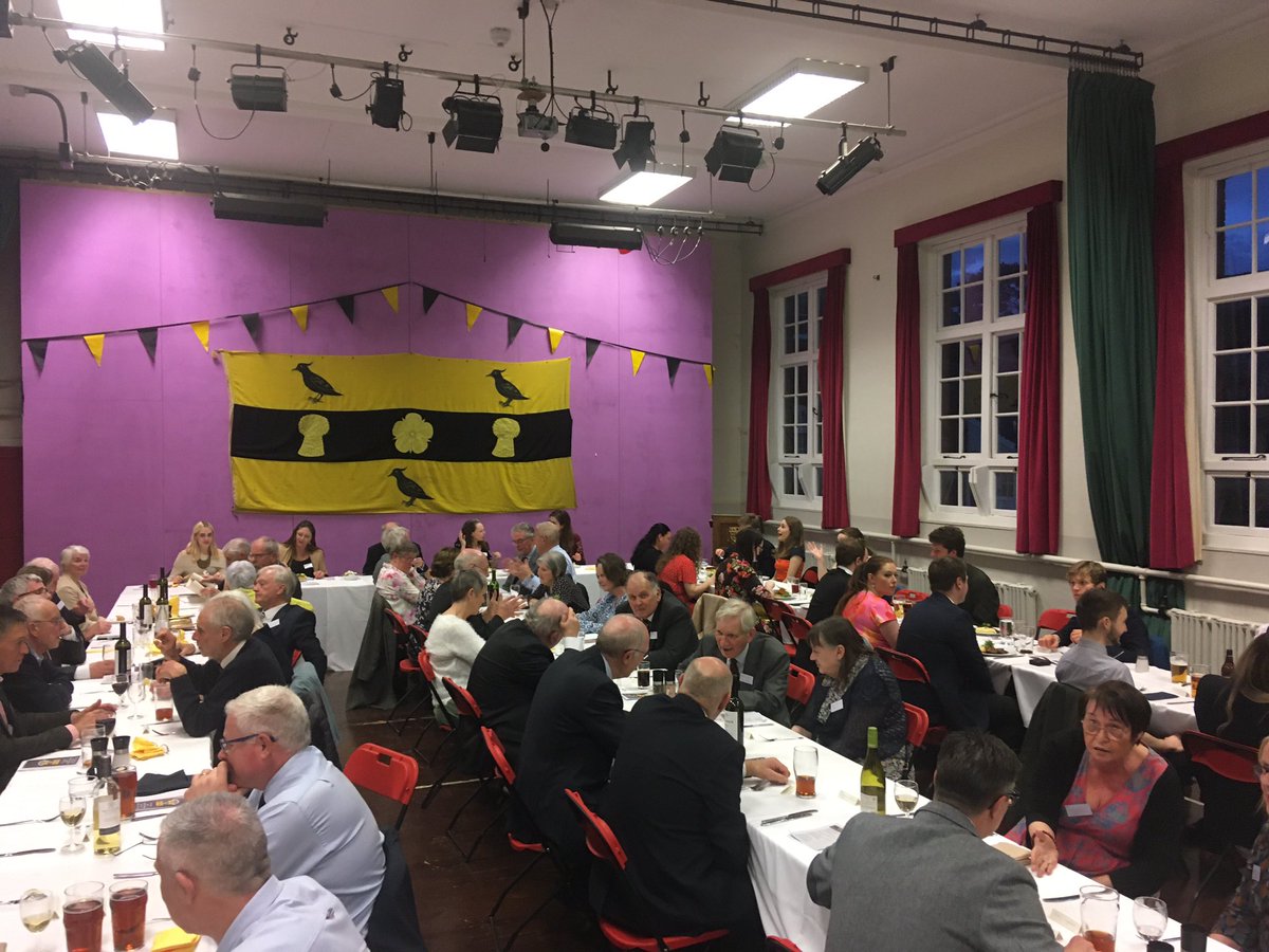 Nice evening @ThetGram alumni annual dinner. Great mix of ages from 18-80, many travelled from across the UK to meet up again. Good to see visitors supporting local amenities over the weekend.