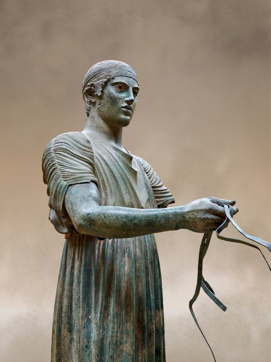 The Delphi Charioteer. Dated c 470 BCE. Found at the temple of Apollo at Delphi, Greece, by a French archaeological team in 1896. More info here: brown.edu/Departments/Jo… 📷 Paul E Williams Photography
