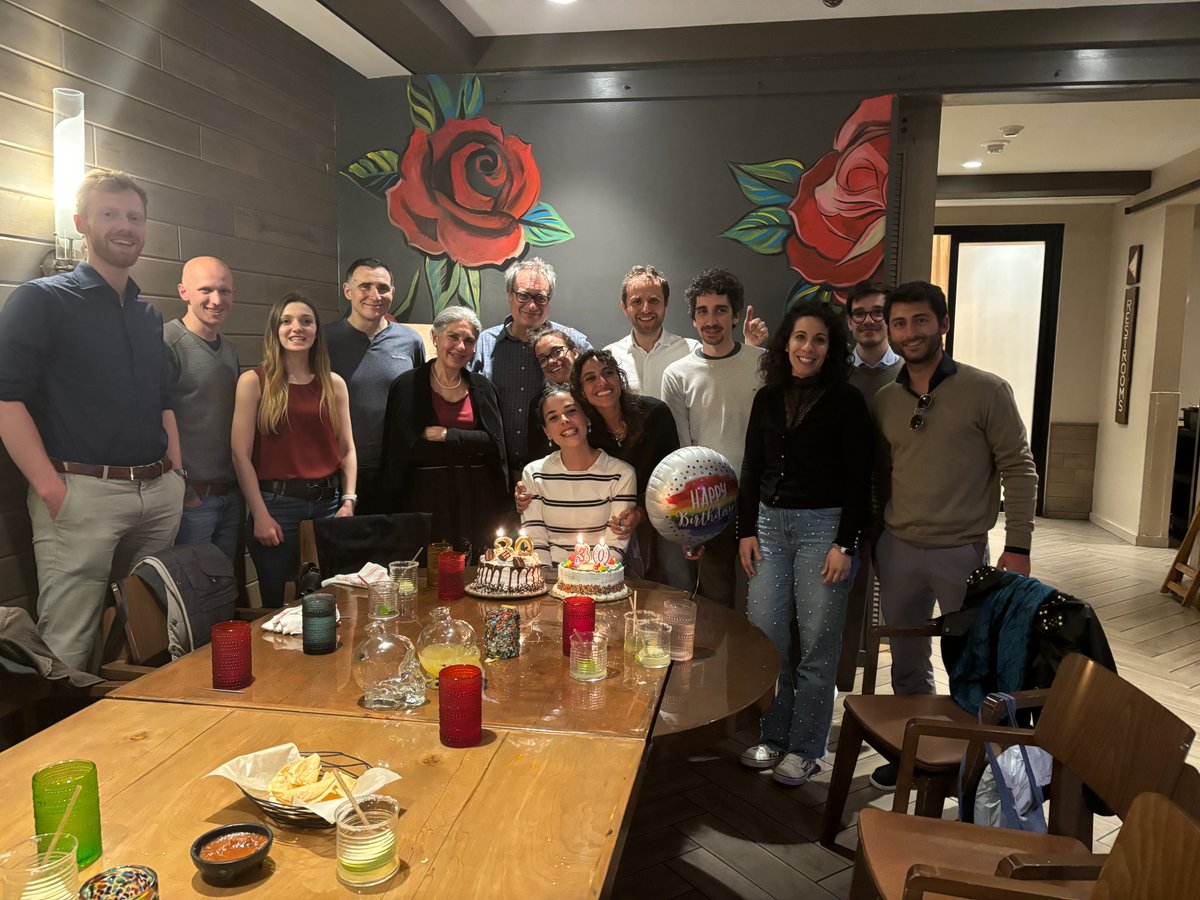 Hold on, everyone! 🌒
#OpticaBiophotonics24 in Fort Lauderdale, Florida, has paused to witness the #SolarEclipse. 

Even our researchers can't resist looking up in awe at this marvel of nature!

@fisipolimi <a href="/OpticaWorldwide/">Optica</a> 

In the meantime...let's celebrate! 🎂