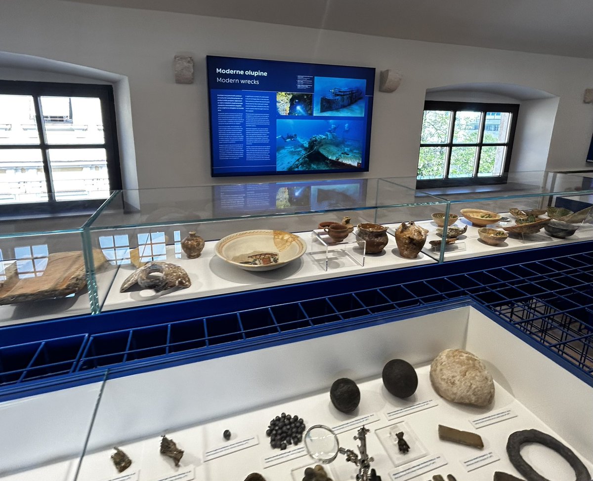 Avec la conversion de monastère du Saint Nicolas ⏩️le Centre international d’archéologie sous-marine à #Zadar @UNESCO a obtenu des espaces contemporains supplémentaires pour la présentation du patrimoine archéologique sous-marin @AAzoulay @ErnestoOttoneR @elounasso @krikou27