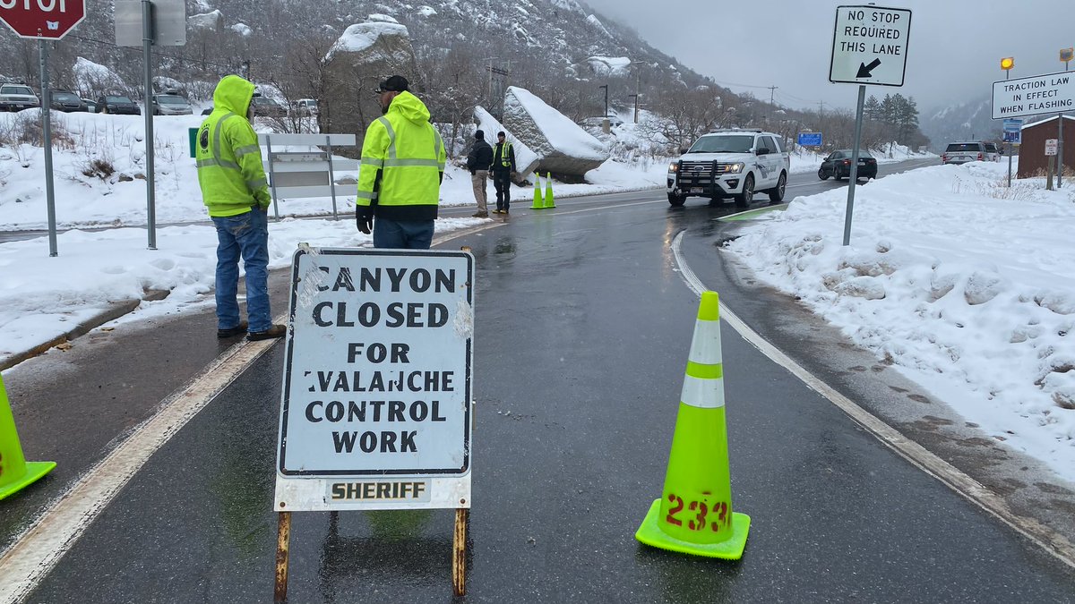 🚧 #RoadClosureAlert 🚧  #SR210 will be temporarily CLOSED Wednesday (4/10) at 1:30pm for @UDOTavy avalanche mitigation via helicopter.  1:30pm: Uphill closed at the mouth/Gate B, downhill closed at @SnowbirdAlerts Entry 1 (Gate C) ETO 3:00pm - will update if delay > 15 min.