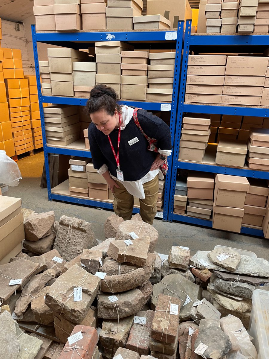 Thank you @CotswoldArch for showing the Corinium Museum team around your Cirencester offices today. 📦It was fascinating to discover how finds are processed post-excavation.