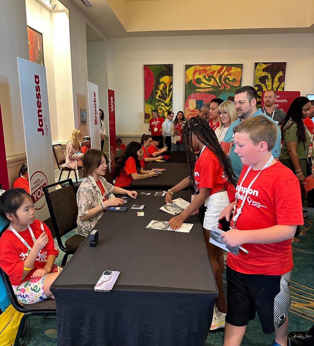 We were so excited to get Champion autographs this morning! ✍️ Missed it? We got you - they’ll be back signing autographs at 11:15 AM! 📆 #CHW2024 #ChangeKidsHealth