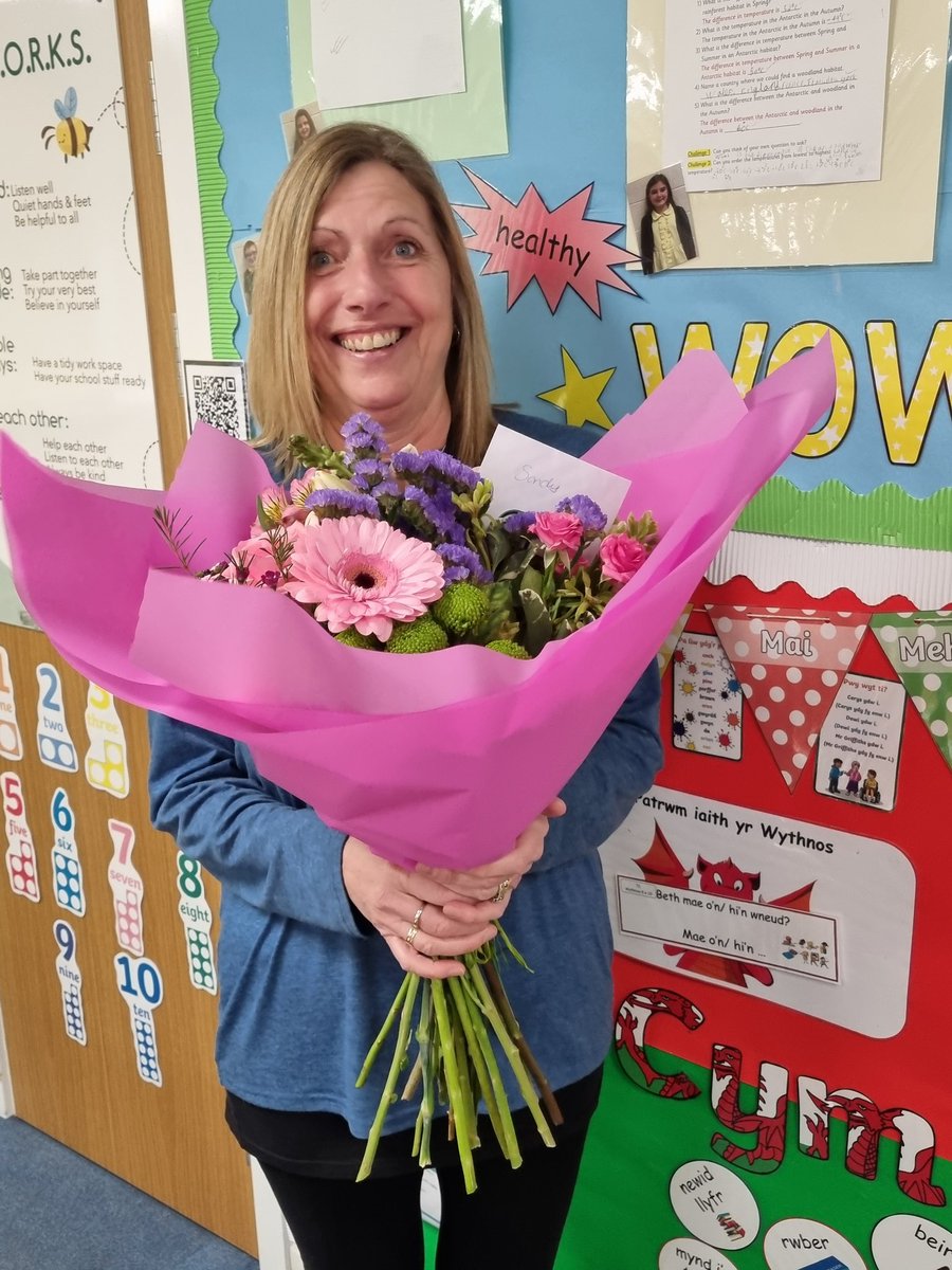 Penblwydd Hapus i Mrs Estlick. 21 hefyd! Happy Birthday to Mrs Estlick. 21 again! We can't let a 'big' birthday go for one of our well loved members of staff!