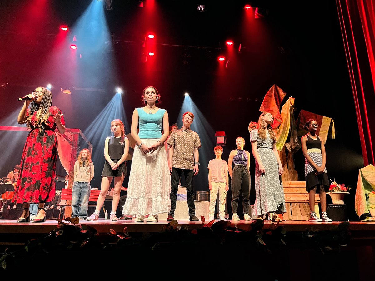 Lucille Collard tweet media