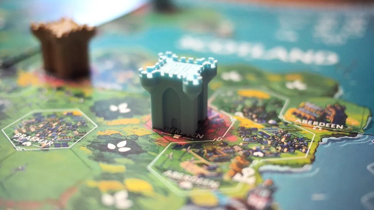 Are you planning on going to UK Games Expo in May/June? Get a heads-up on what to expect with our list of the best board games to be featured at UKGE 2024. dicebreaker.com/events/uk-game…