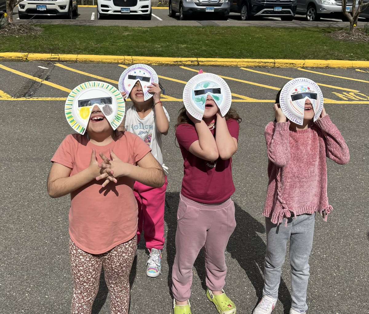 Hawley watched the Solar Eclipse- students were Amazed.  #leadlap #Eclipse2024 #elementaryprincipals