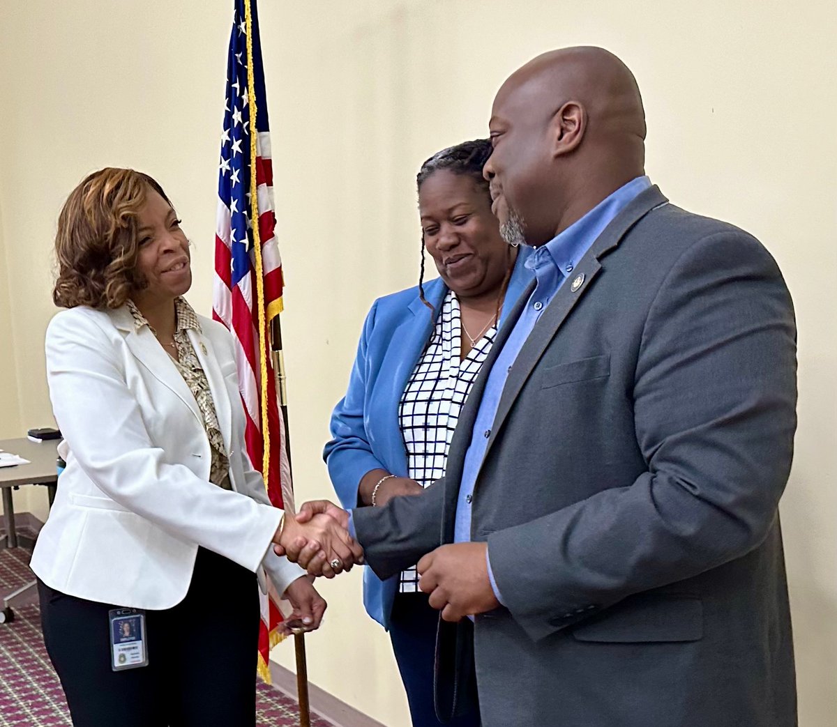 Congratulations to @Ga_Corrections staff who received faithful service awards and to those who were presented with a Commissioners Coin for their unwavering commitment and dedication to the agency. #BetterTogether To see all photos please visit facebook.com/georgiacorrect…