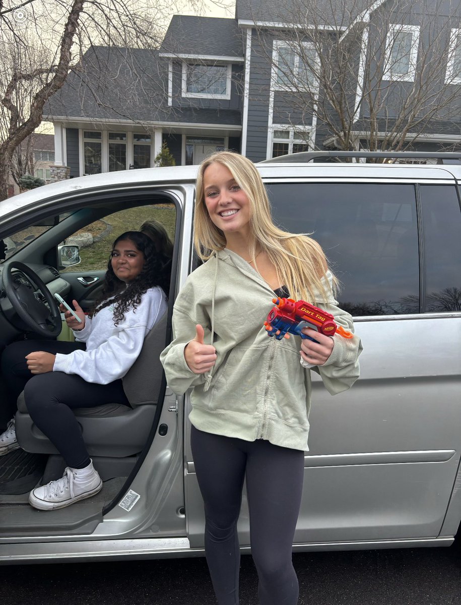 Brookeberglin's tweet photo. Couldn’t make mommy mad by being late? @GroveAssassins #4v3 #goodstudentbetterdaughter #lockyourdoors https://t.co/TW3F2EkOhm
