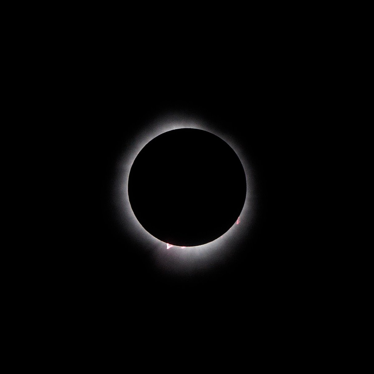 Yesterday's #Eclipse was a once in a life time opportunity for many here at UVM and we were so excited to be a part of it! #Vermont