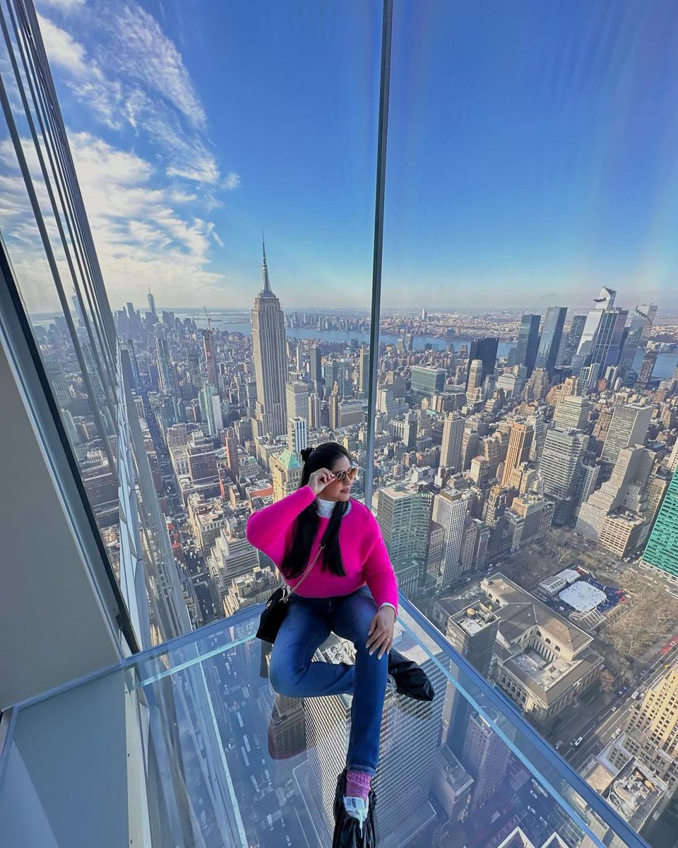 A beautiful day in the New York sky ☀️ 📸: aniiluu7/IG