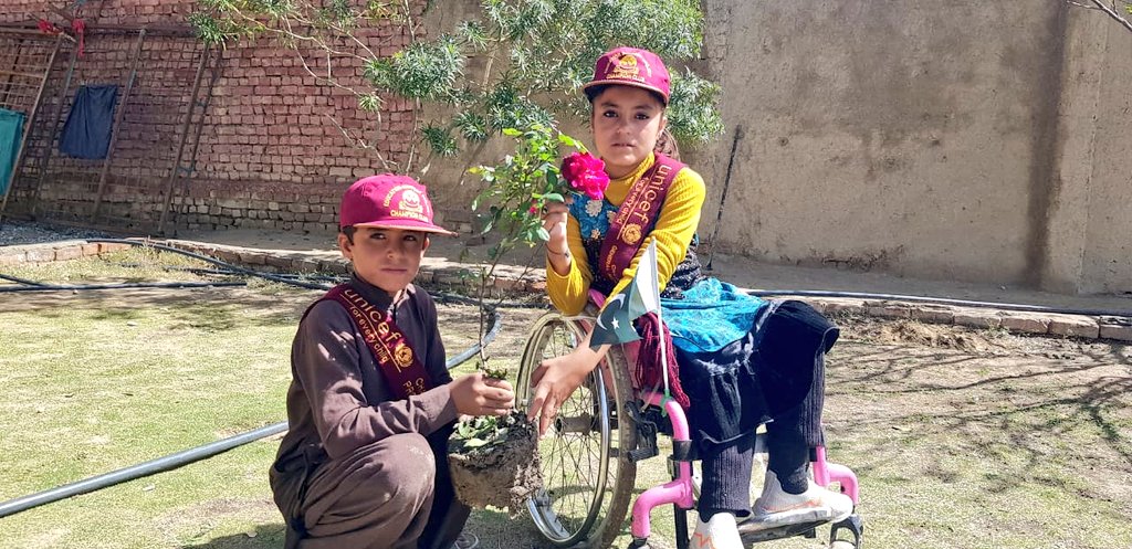 Even our little champion Asifa planted trees for #SDG13 ❤️🌱🌿 #TogetherWeCan