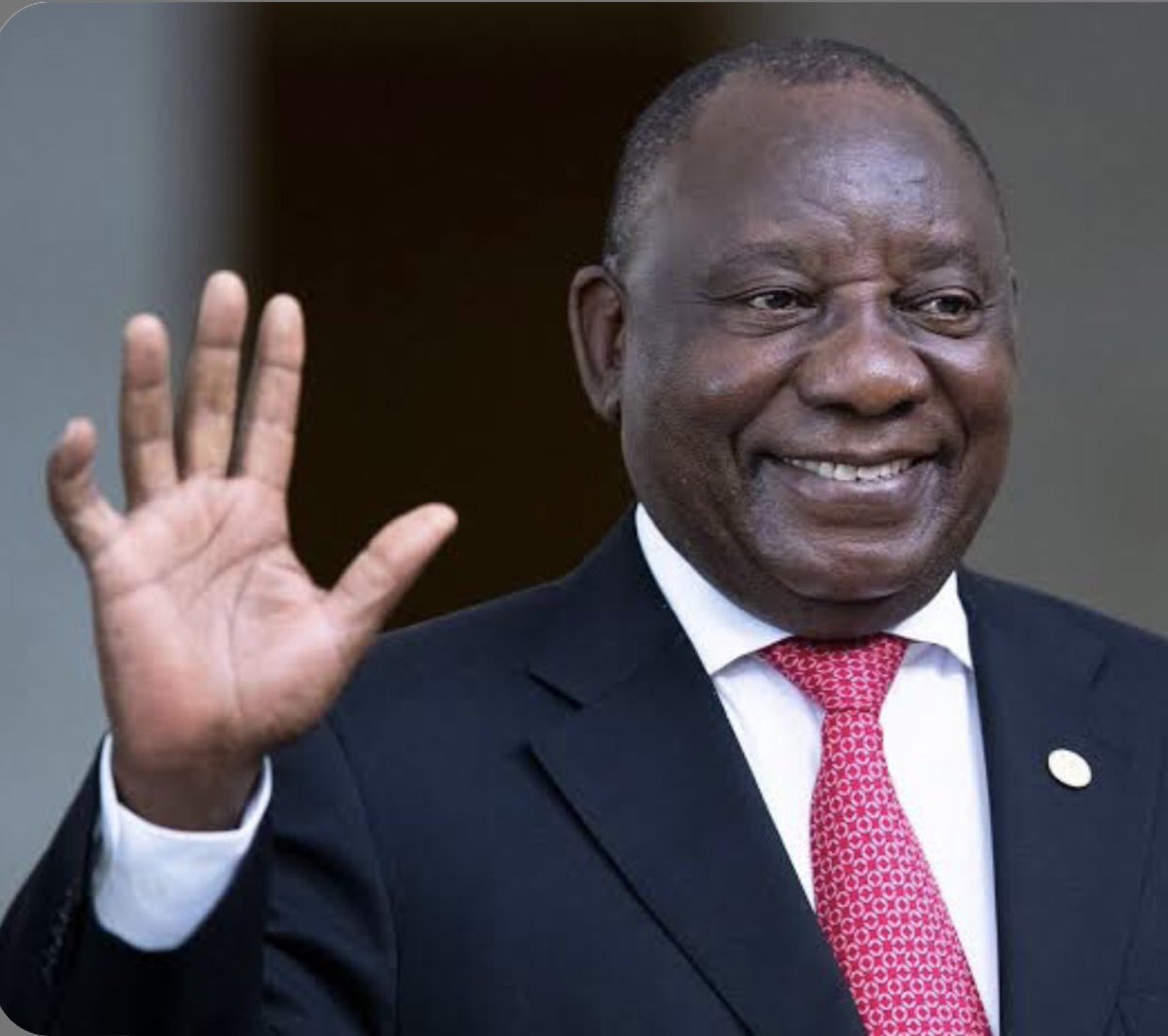 Platformville's tweet image. Now that Mr Jacob Zuma has reappeared as MK leader through the courts. Who are you voting for?

  Repost                     Like ❤ for Pres 
For Mr Zuma           Ramaphosa